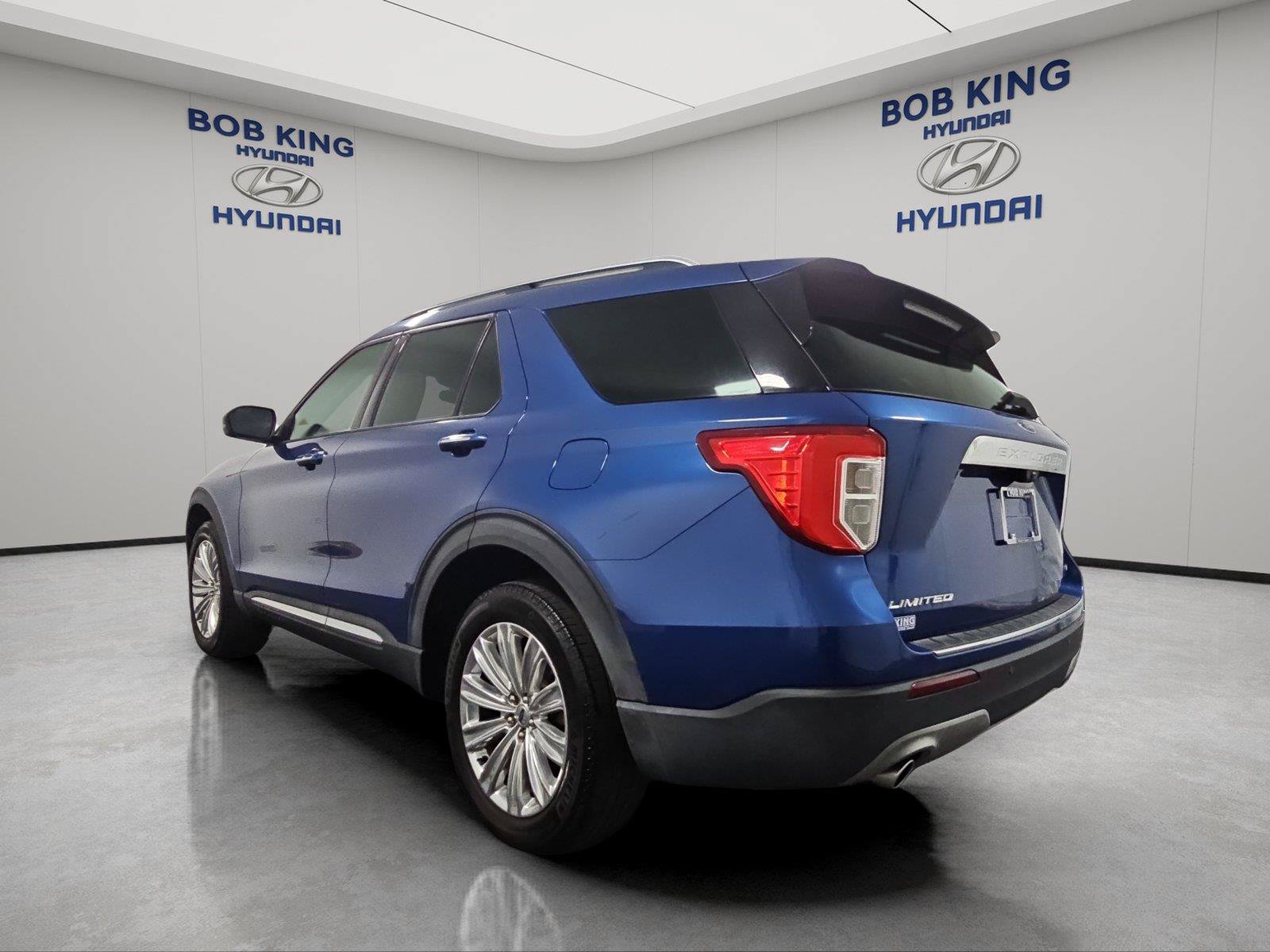 Used 2020 Ford Explorer Limited AWD/4WD image 3