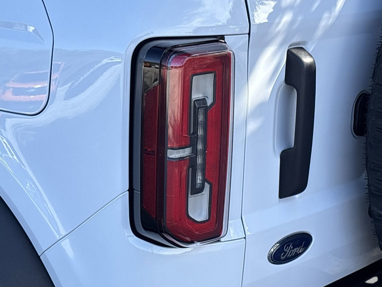 Used 2022 Ford Bronco Badlands image 7