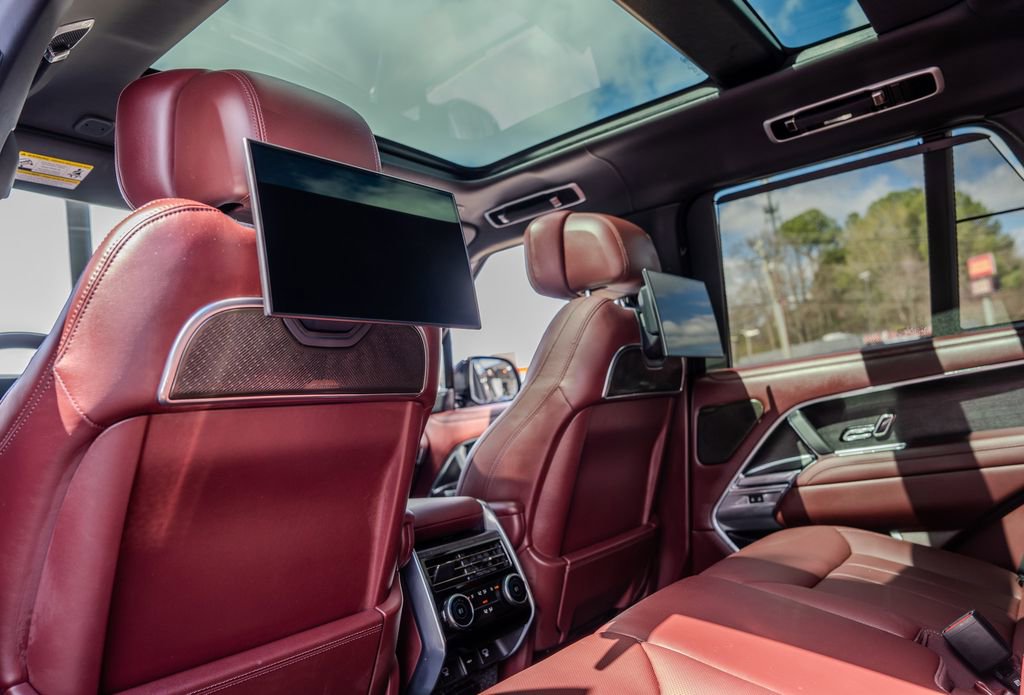 Used 2024 Land Rover Range Rover Autobiography image 21