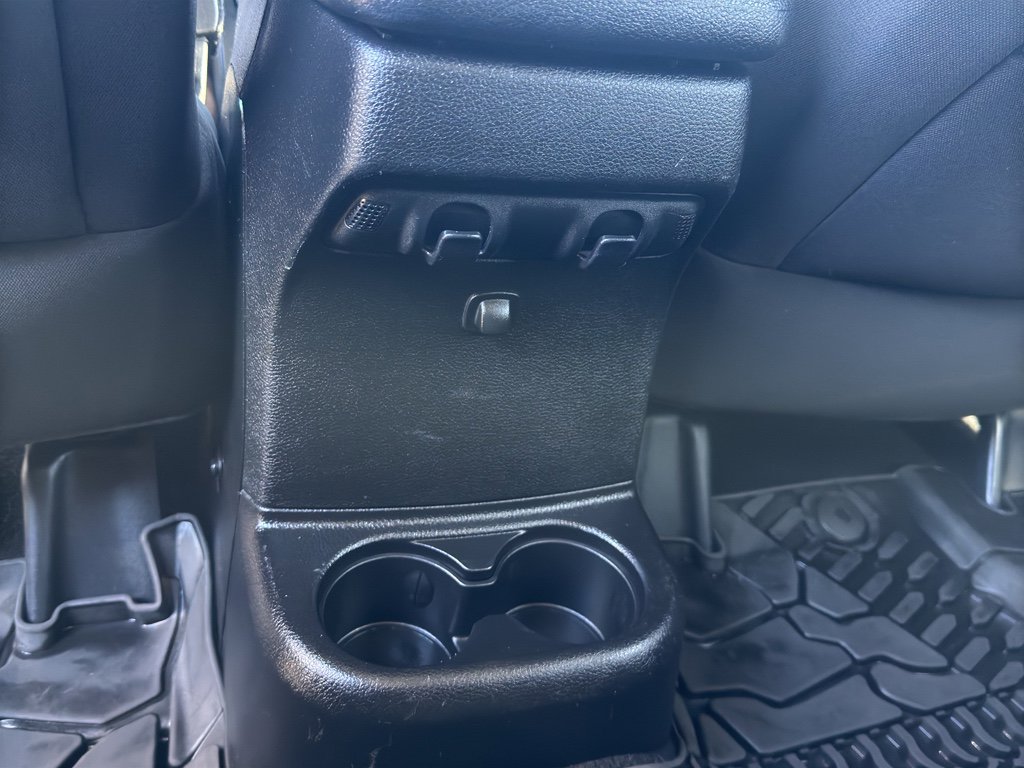 Used 2014 Jeep Wrangler Unlimited Sport image 14