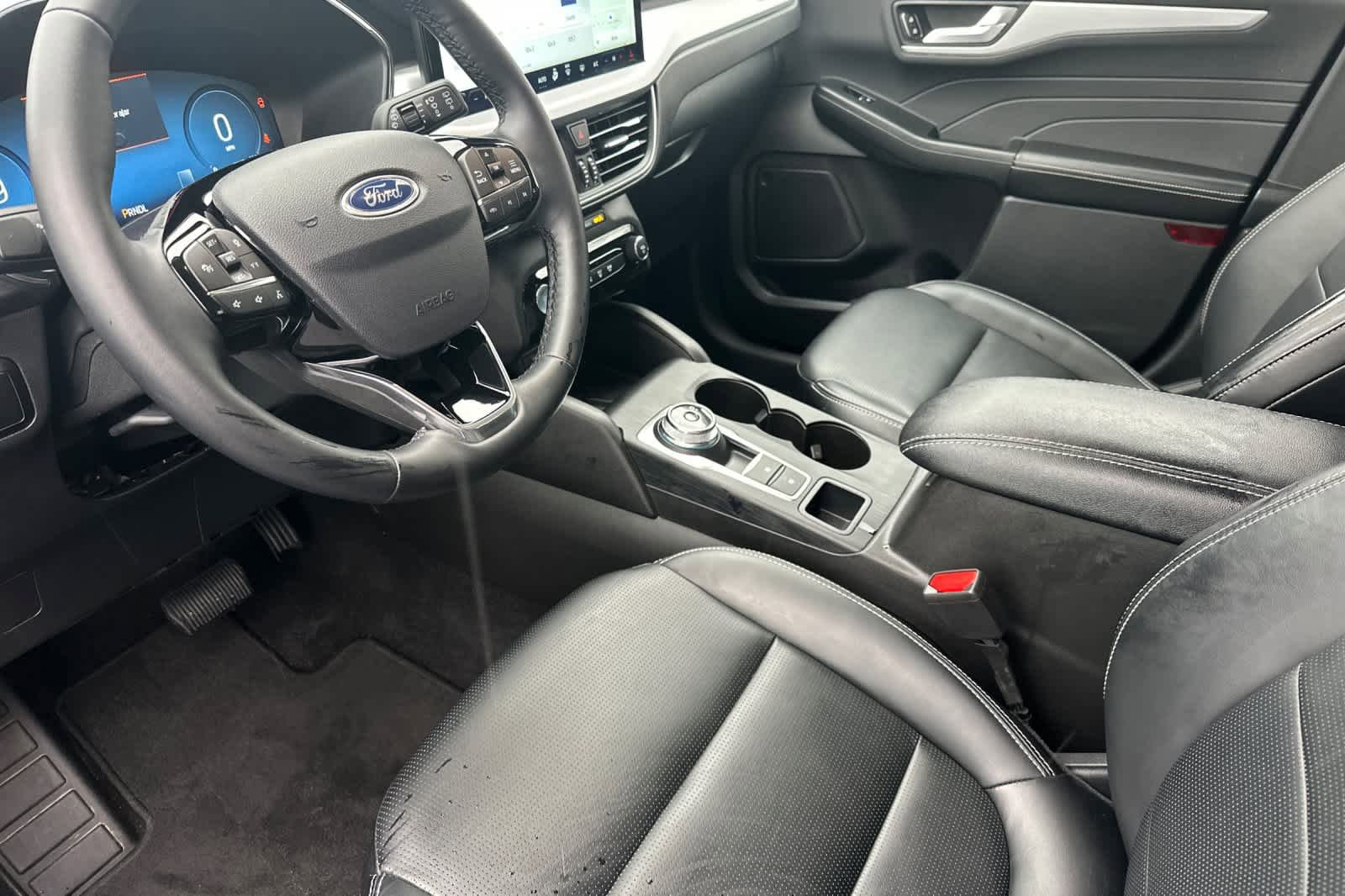 Certified 2025 Ford Escape Platinum image 11