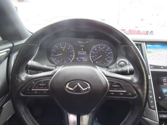 Used 2018 INFINITI Q60 3.0t Luxe w/ Sensory Package 3.0T Luxe image 12