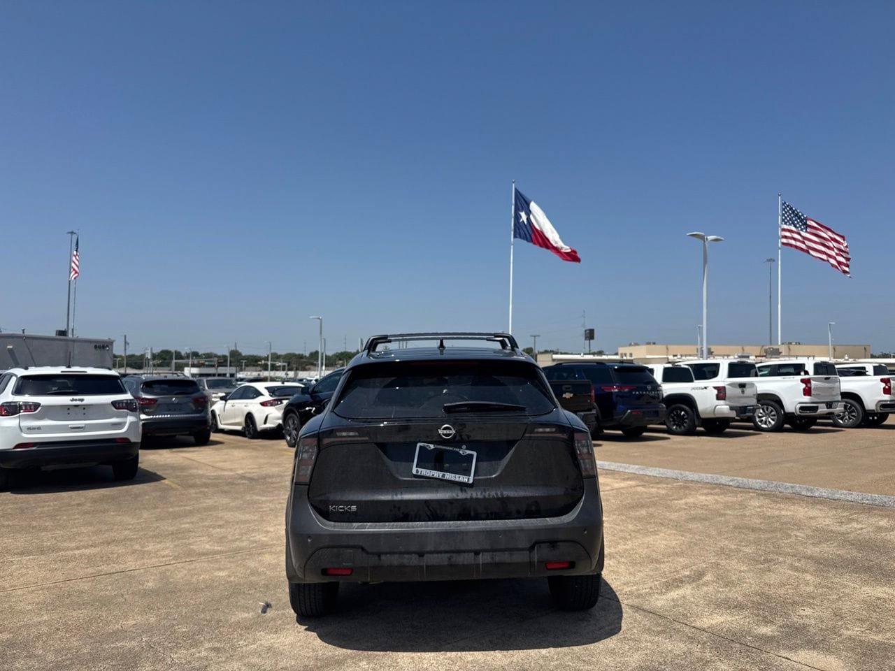 Certified 2025 Nissan Kicks SV w/ SV Premium Package FWD image 17