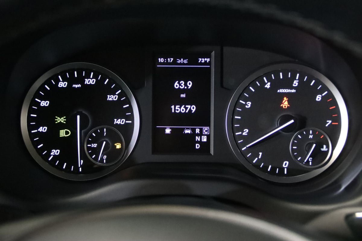 Used 2023 Mercedes-Benz Metris Passenger image 37