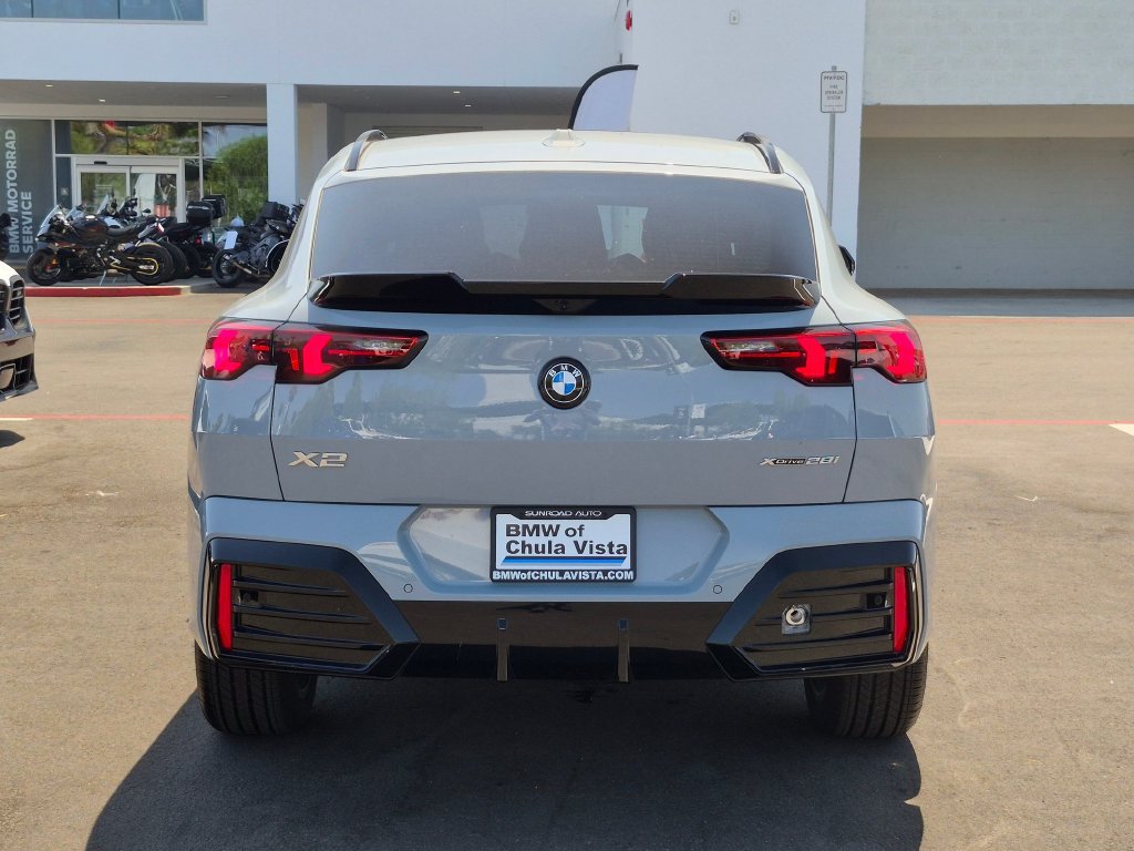 New 2026 BMW X2 xDrive28i w/ Technology Package AWD/4WD image 7