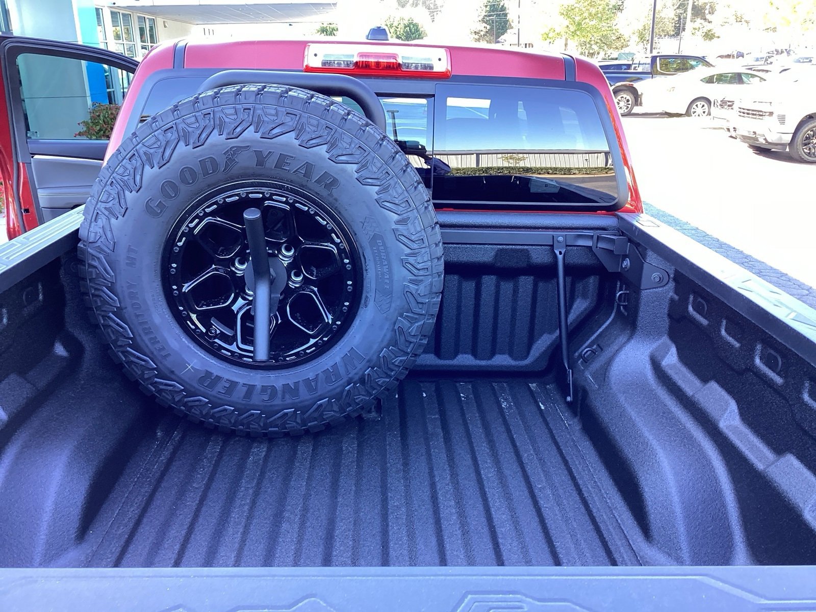 New 2026 Chevrolet Colorado ZR2 w/ ZR2 Bison Edition image 4