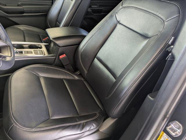 Used 2020 Ford Explorer XLT w/ Equipment Group 202A RWD image 13