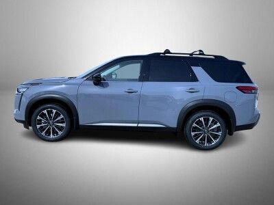 New 2026 Nissan Pathfinder Platinum AWD/4WD image 8