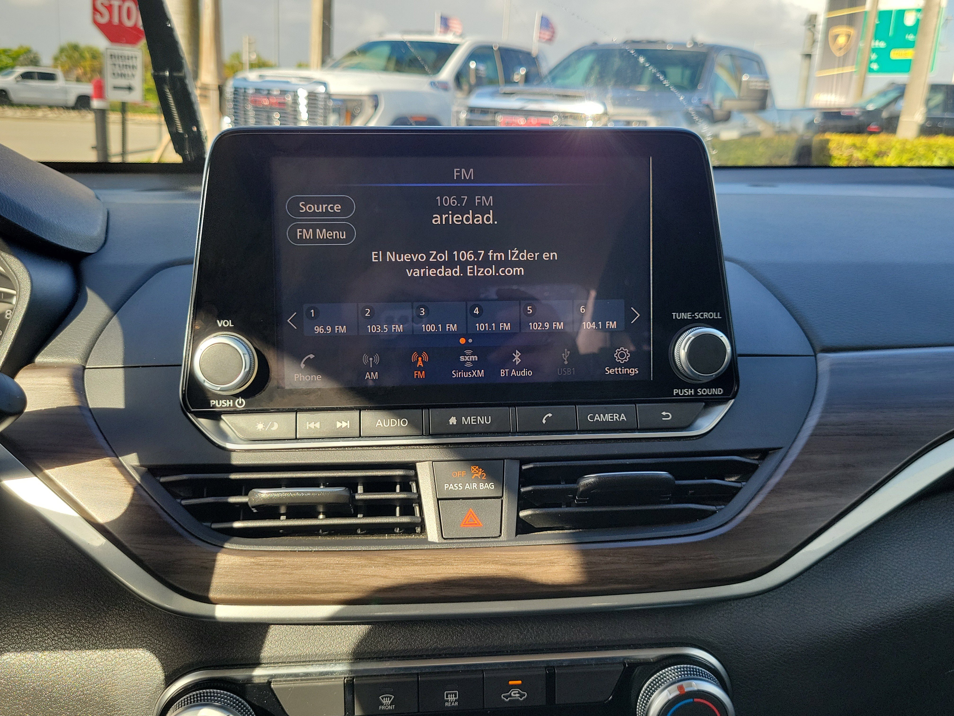 Used 2025 Nissan Altima 2.5 SV image 20