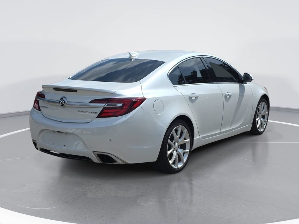 Certified 2017 Buick Regal GS w/ Driver Confidence Package #2 FWD image 3