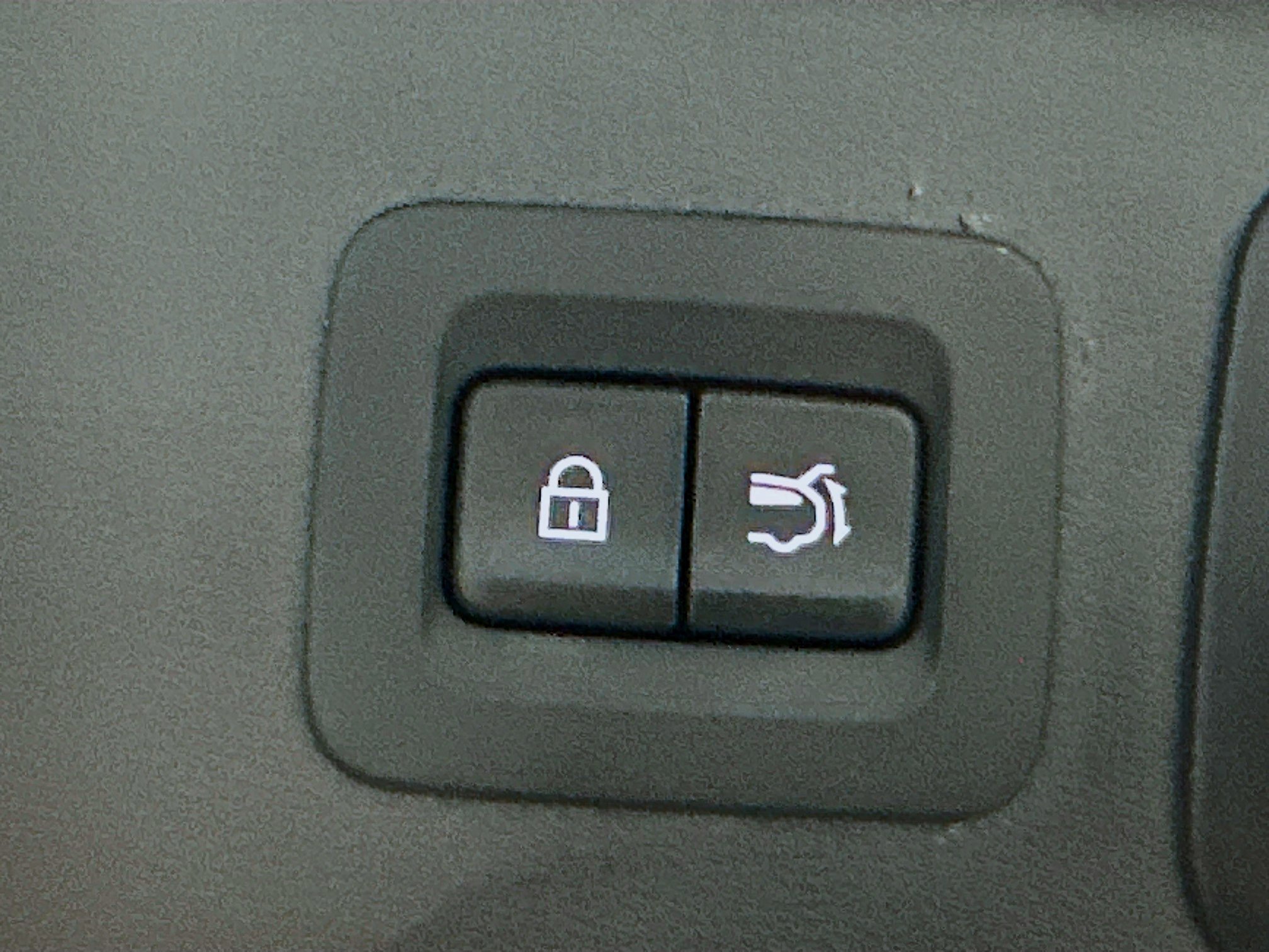 Used 2025 MAZDA CX-90 3.3 Turbo w/ Premium Sport Pkg image 33