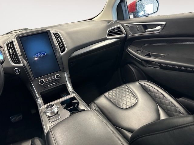 Used 2024 Ford Edge Titanium image 12