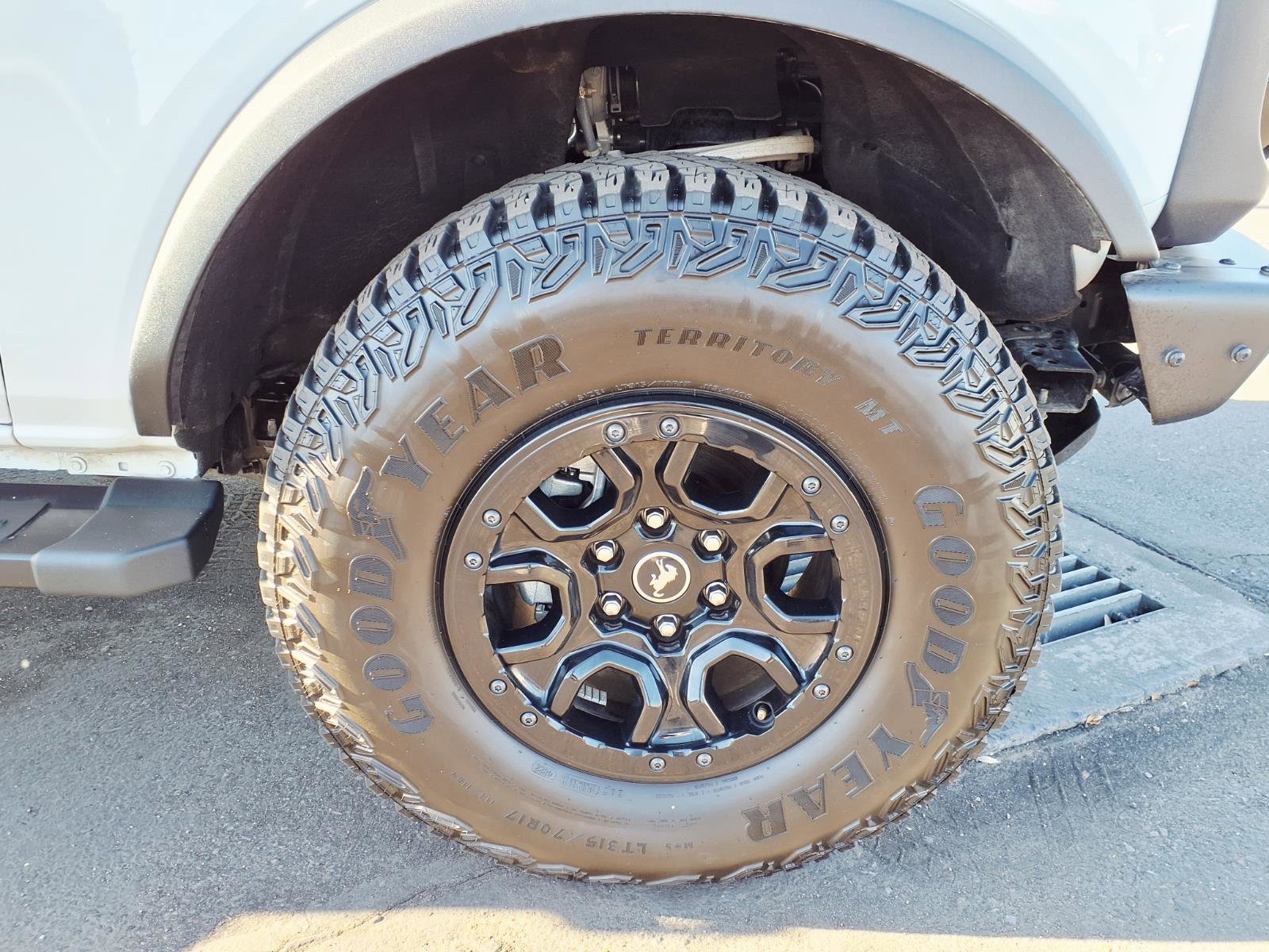 Used 2023 Ford Bronco Wildtrak image 9