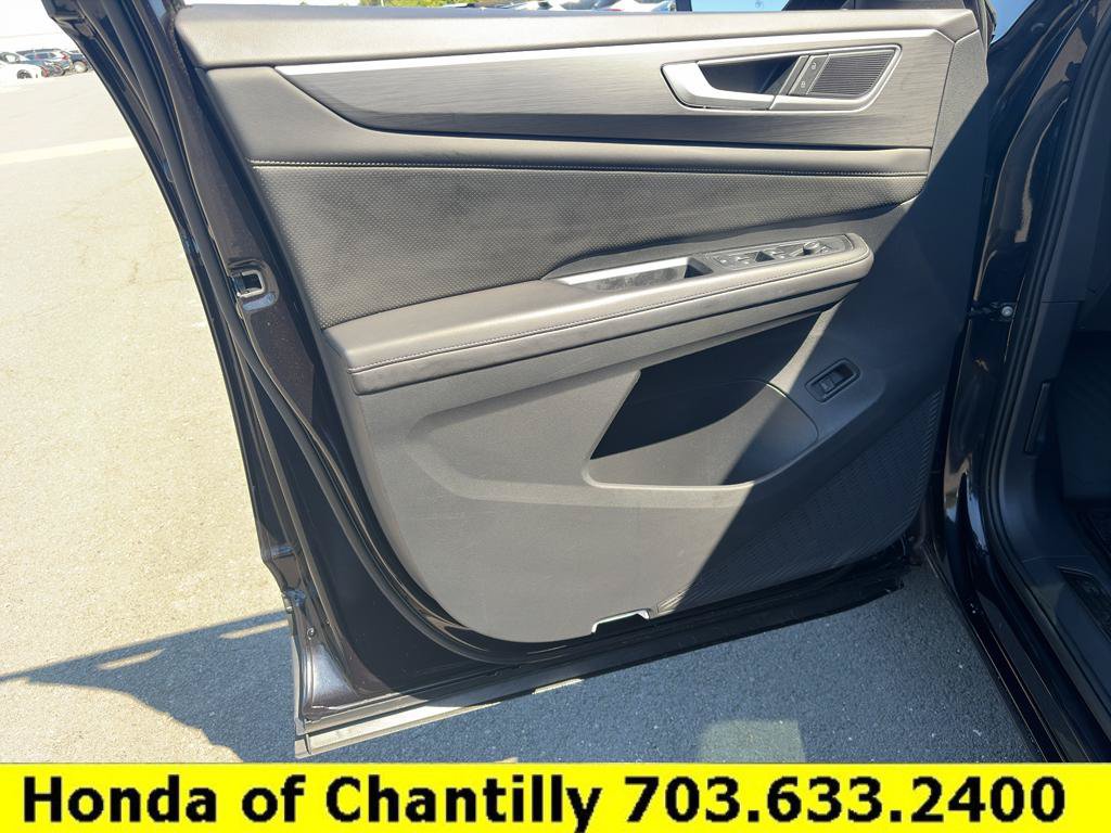 Used 2024 Volkswagen Atlas Cross Sport SE AWD/4WD image 20