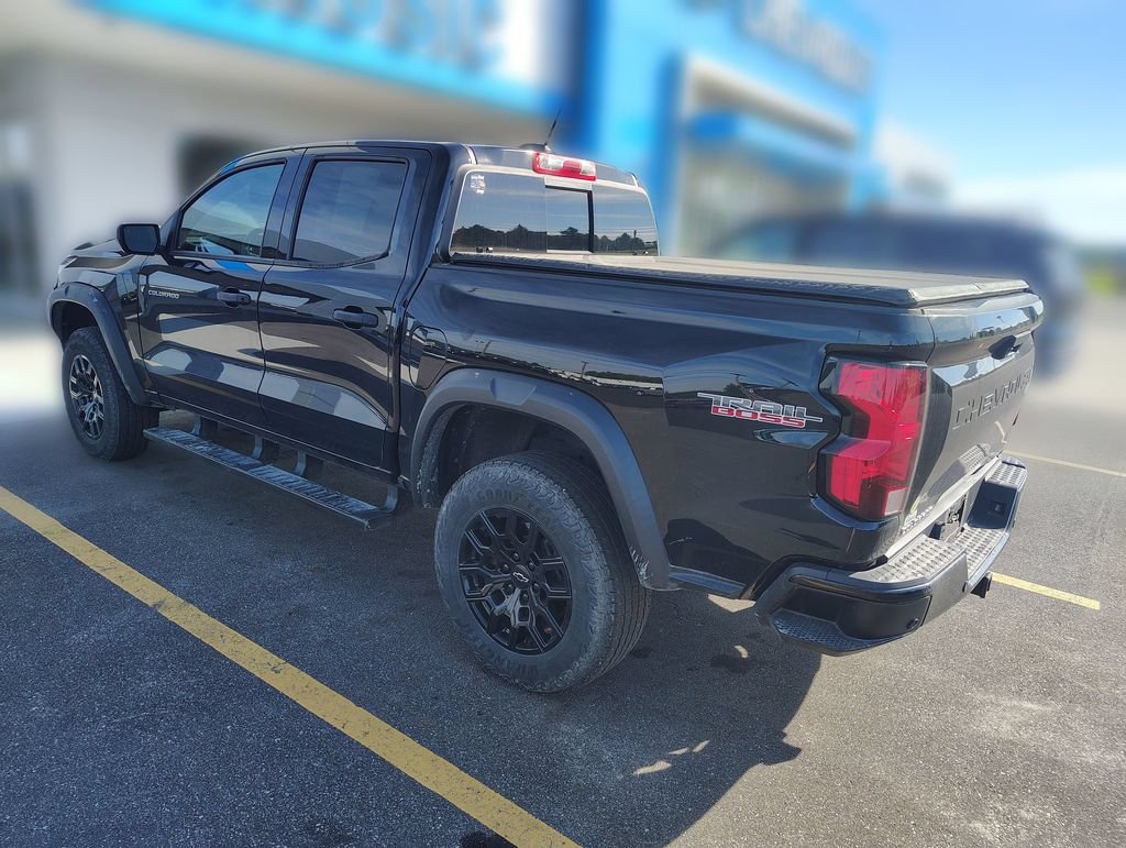 Used 2024 Chevrolet Colorado Trail Boss w/ Advanced Trailering Package AWD/4WD image 11