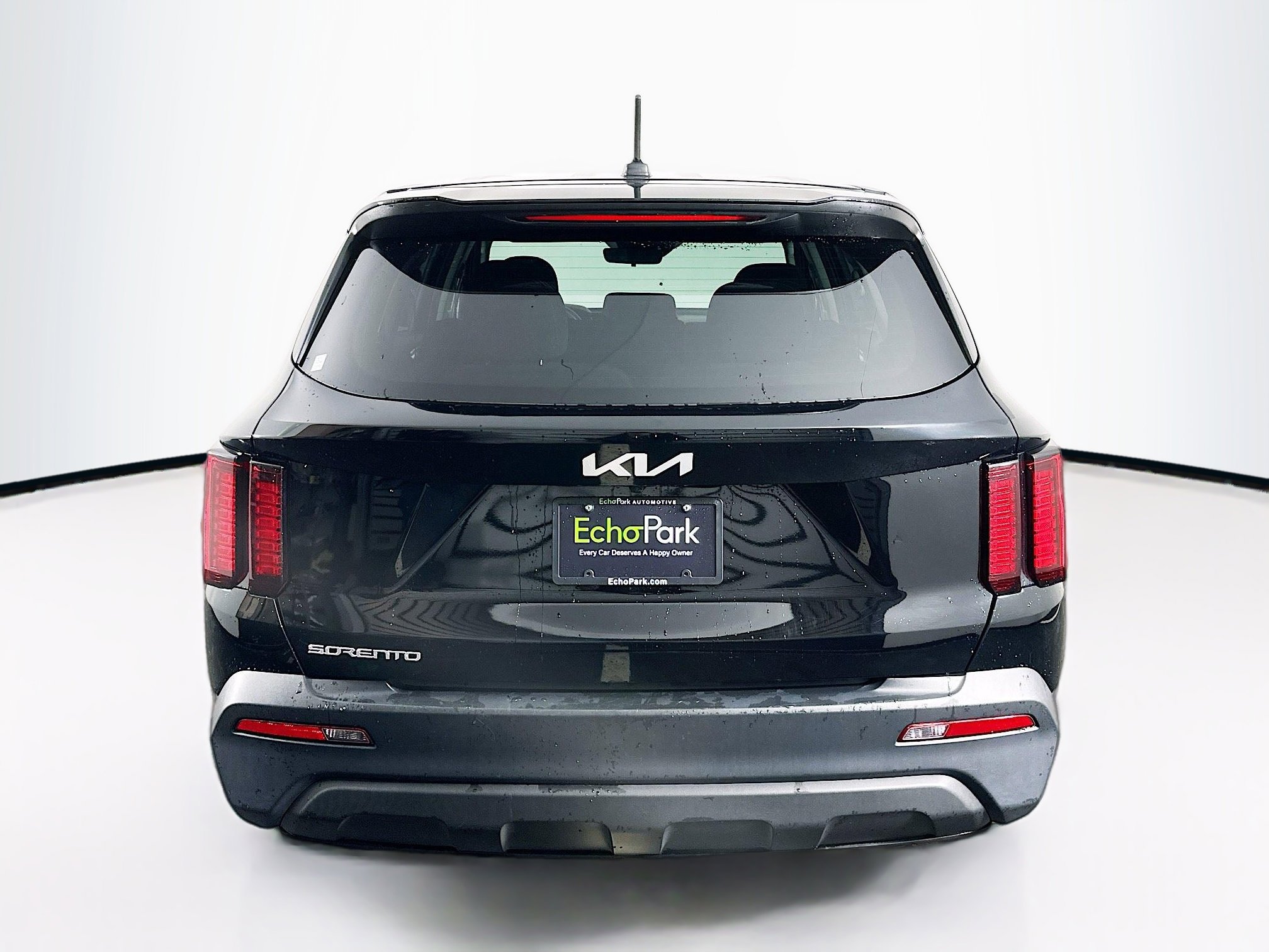 Used 2023 Kia Sorento LX image 7