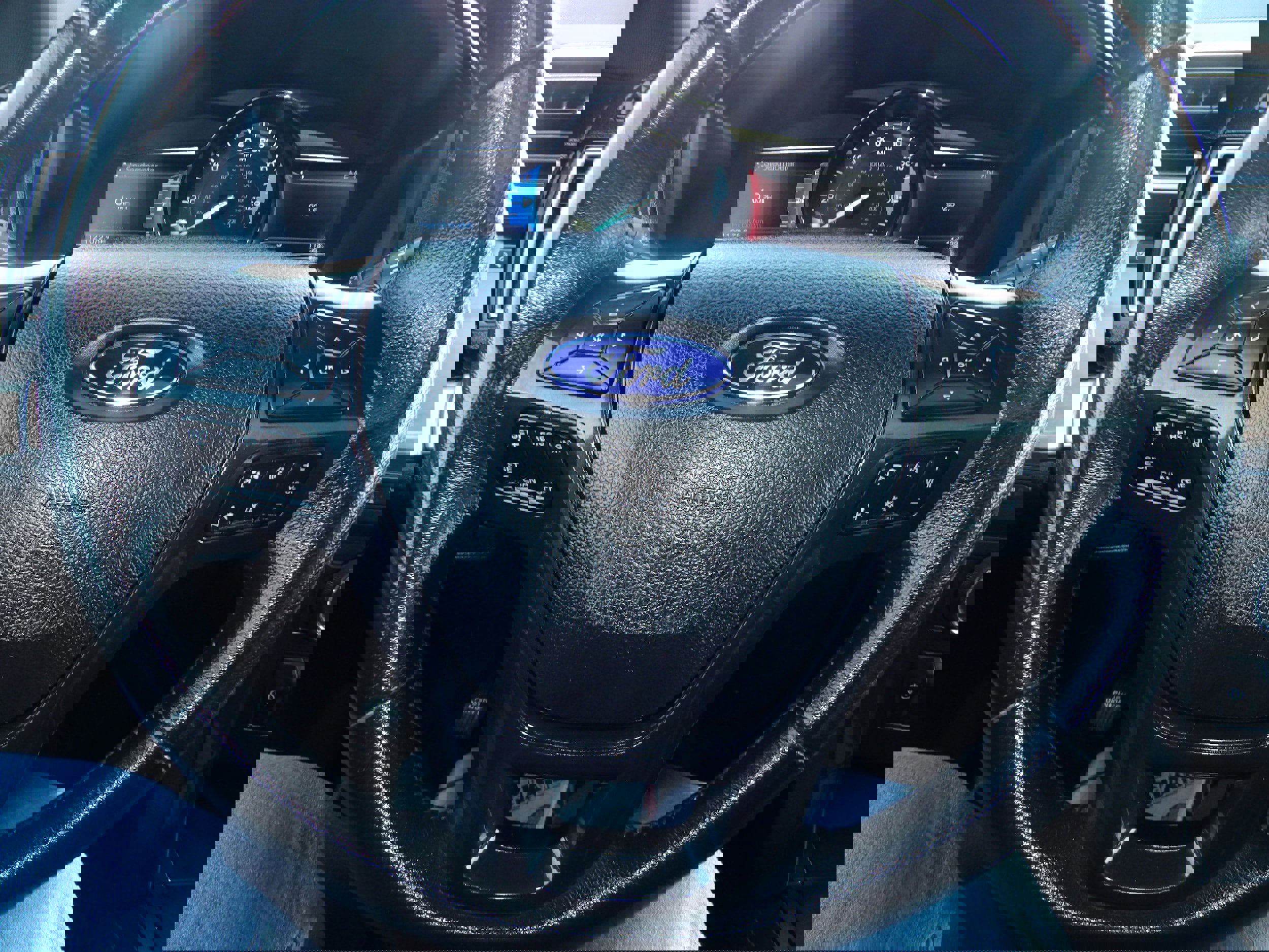 Used 2016 Ford Explorer XLT w/ Equipment Group 202A image 18