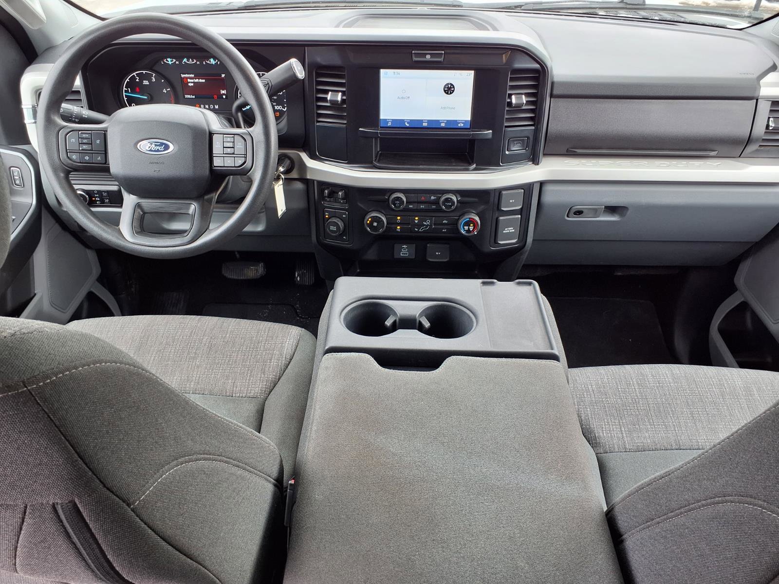 Used 2025 Ford F250 XLT image 8