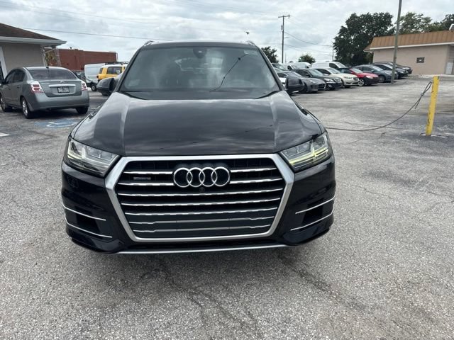 Used 2019 Audi Q7 3.0T Premium Plus w/ Premium Plus Package AWD/4WD image 3