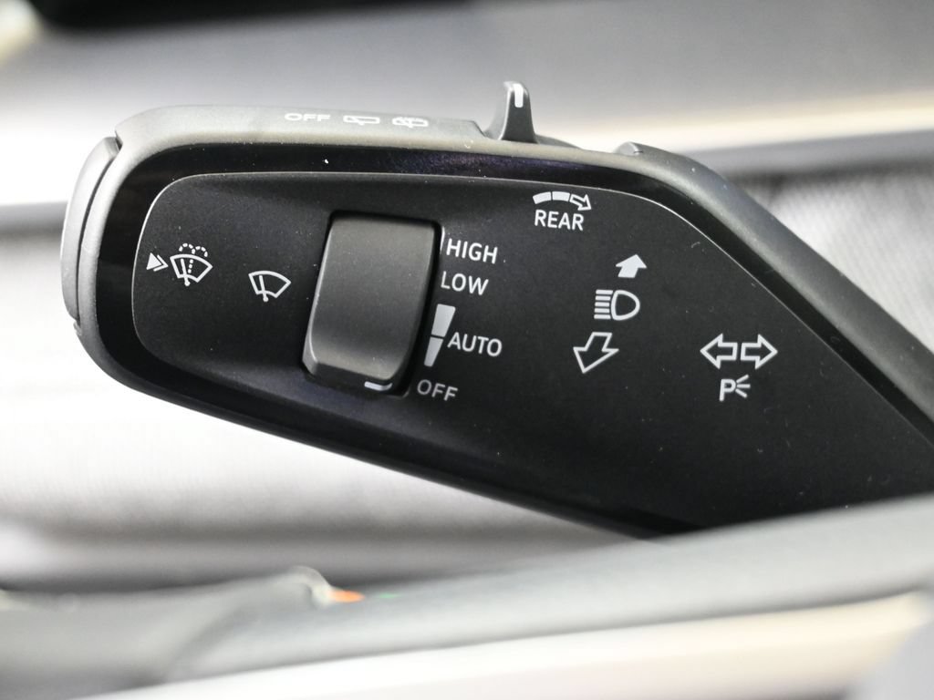 Used 2026 Volkswagen Tiguan S AWD/4WD image 28