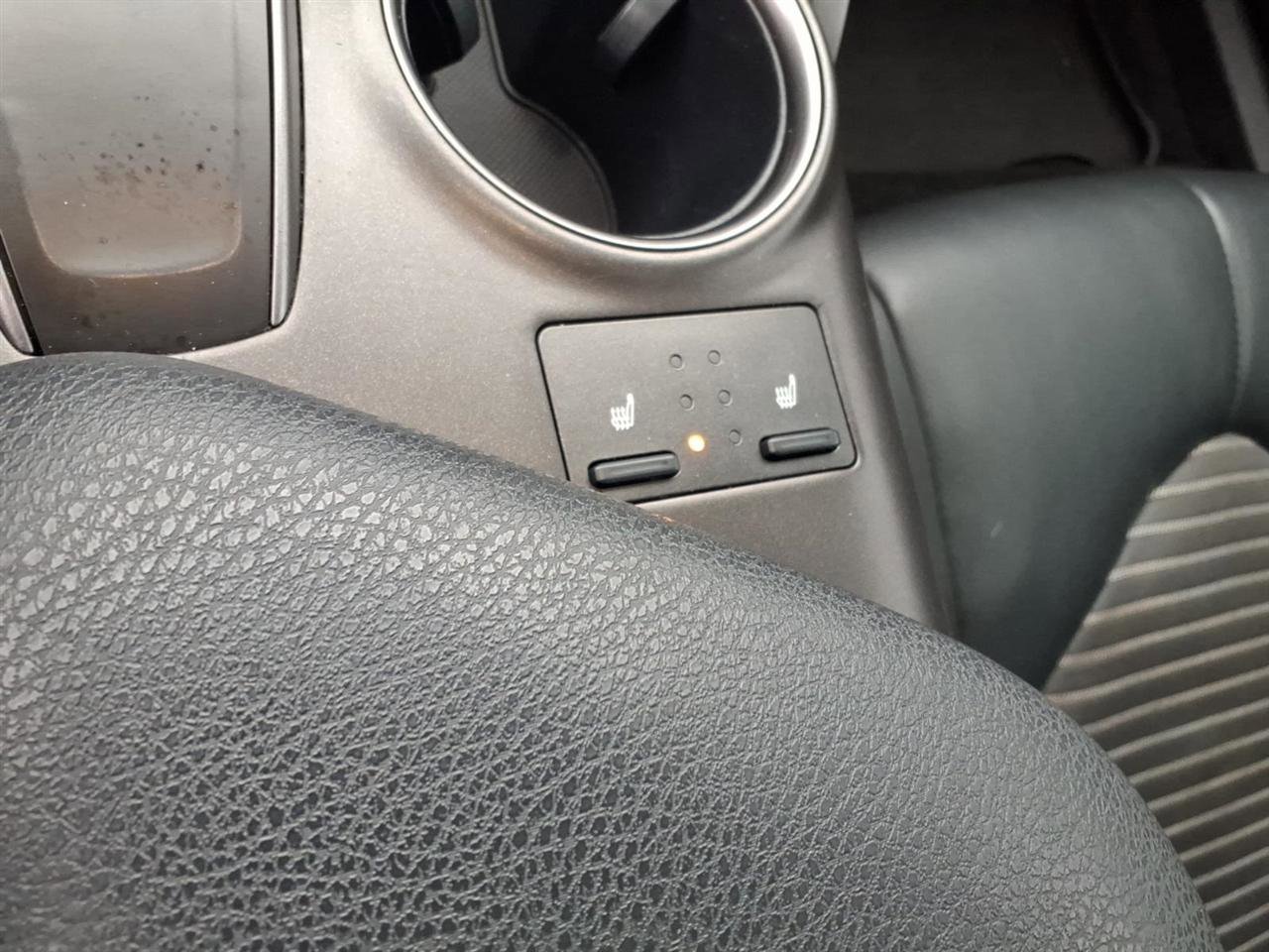 Used 2023 Toyota Camry SE w/ Cold Weather Package image 15