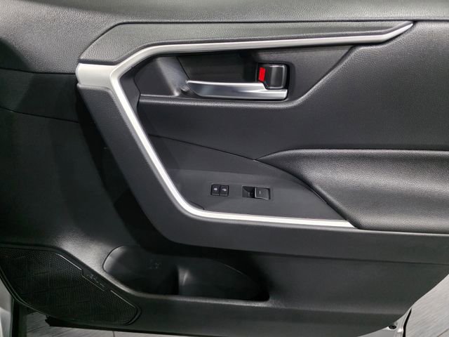 Used 2025 Toyota RAV4 XLE w/ Convenience Package AWD/4WD image 13