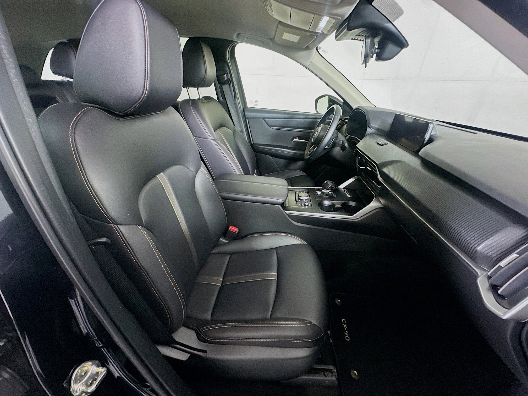 Used 2025 MAZDA CX-90 3.3 Turbo w/ Select Package image 32