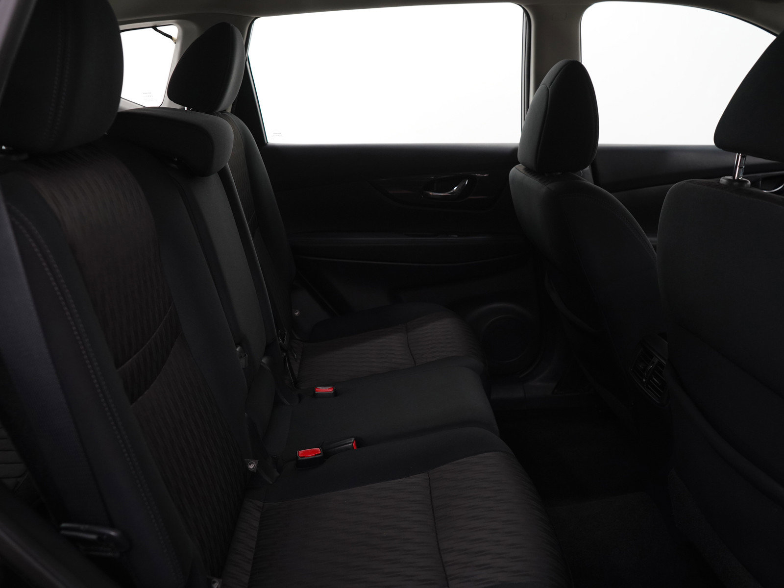 Used 2018 Nissan Rogue S image 12