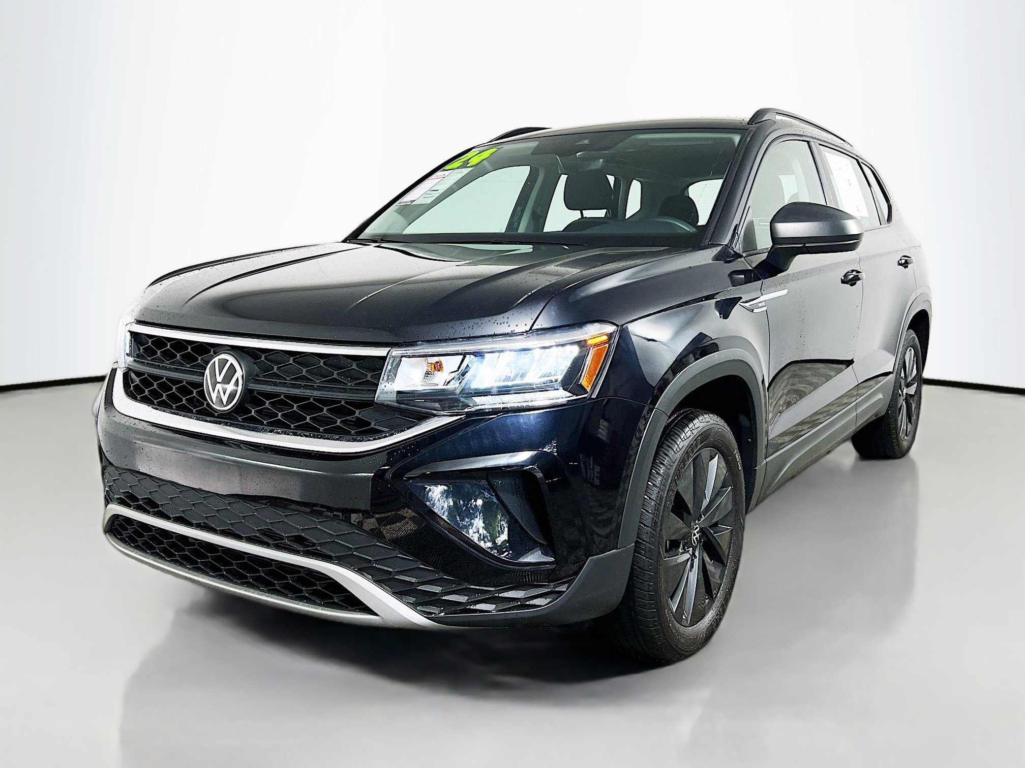 Used 2024 Volkswagen Taos S FWD image 10