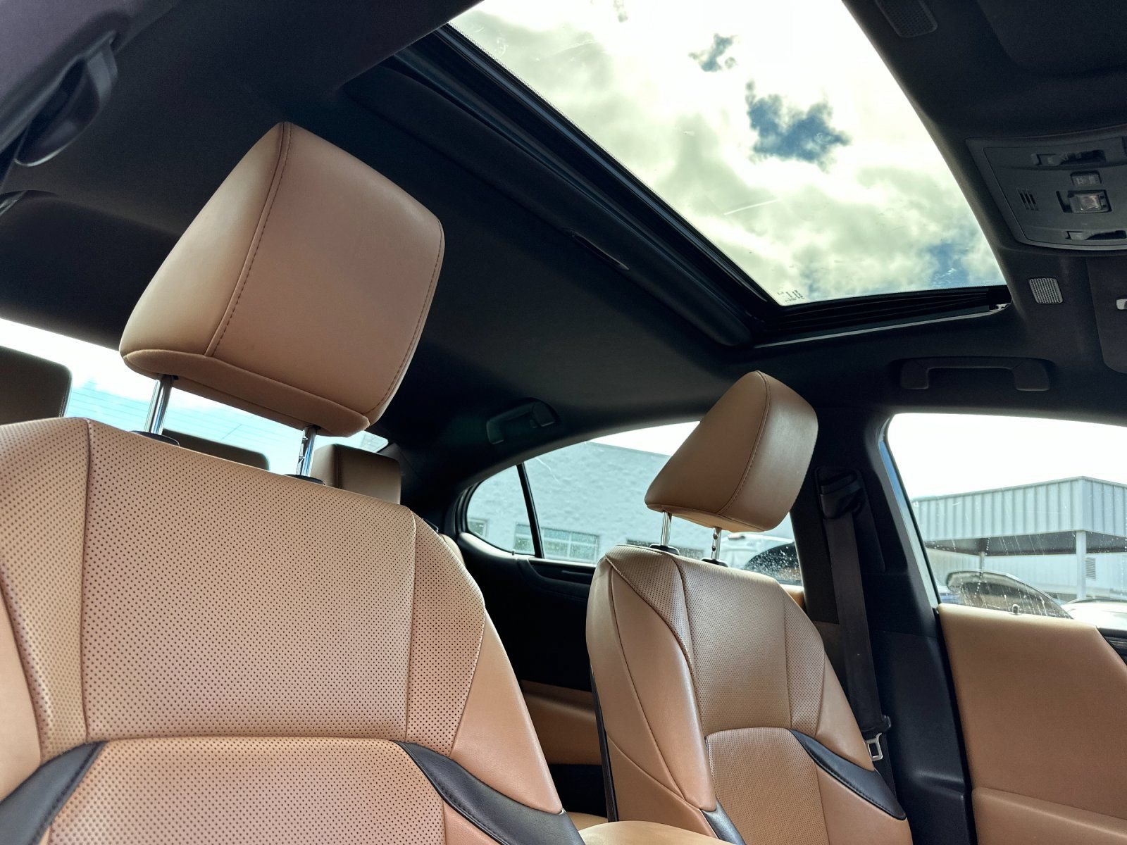 Used 2020 Lexus ES 350 w/ Accessory Package 2 FWD image 16