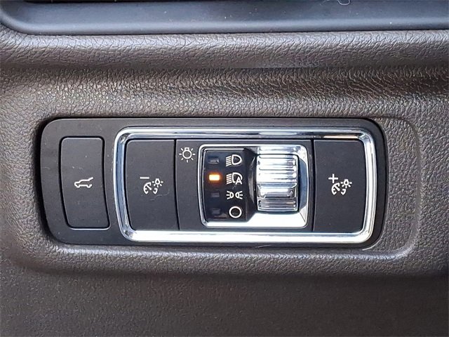 Used 2022 Lincoln Corsair AWD w/ Premium Package image 28