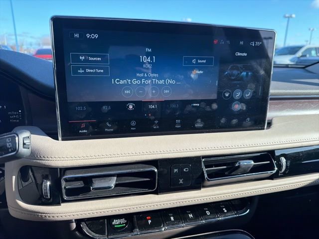 Used 2023 Lincoln Nautilus Reserve w/ Luxury Package image 21