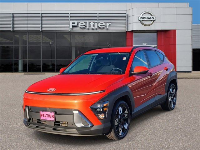 Used 2024 Hyundai Kona SEL image 3