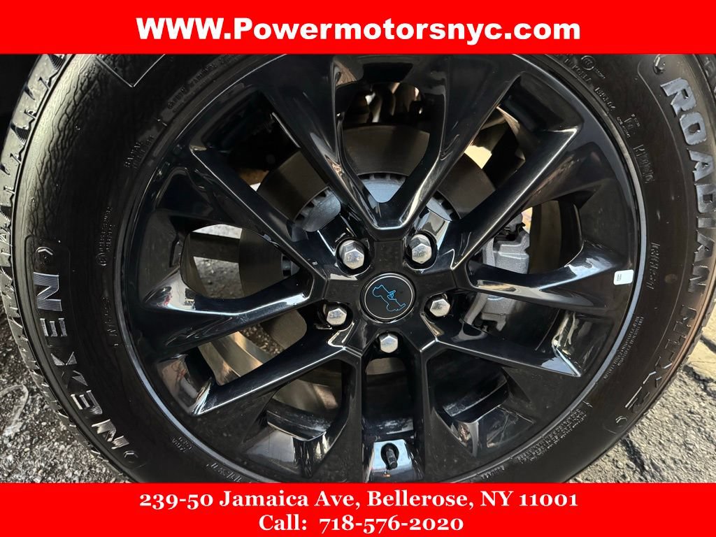 Used 2025 Jeep Wrangler Unlimited Sahara w/ Safety Group AWD/4WD image 15