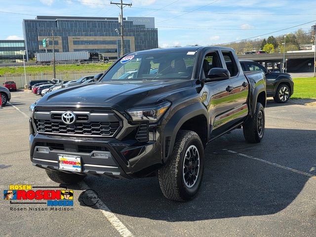 Used 2024 Toyota Tacoma TRD Off-Road AWD/4WD image 6