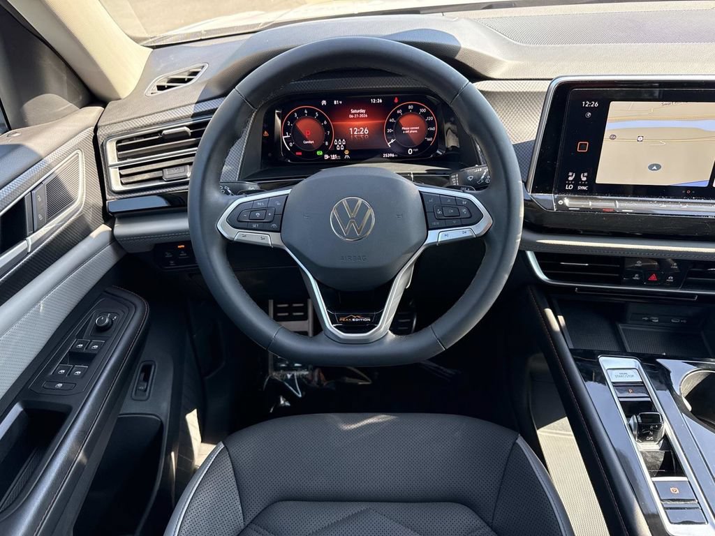 Used 2024 Volkswagen Atlas Peak Edition SEL AWD/4WD image 13