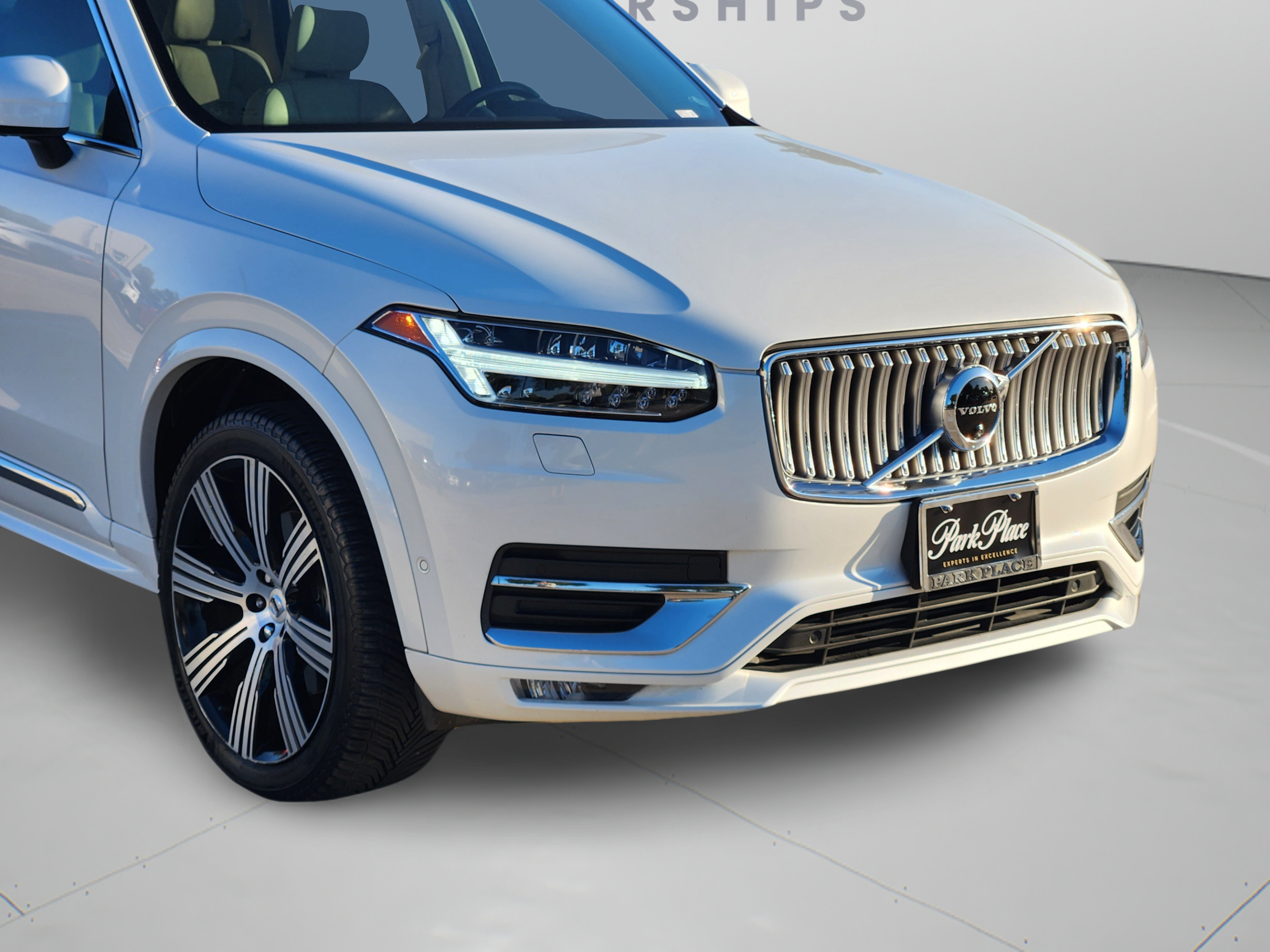 Used 2022 Volvo XC90 T6 Inscription AWD/4WD image 40