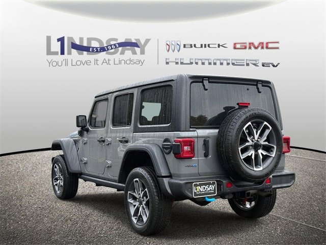 Used 2023 Jeep Wrangler Unlimited Rubicon 4xe w/ Safety Group image 4