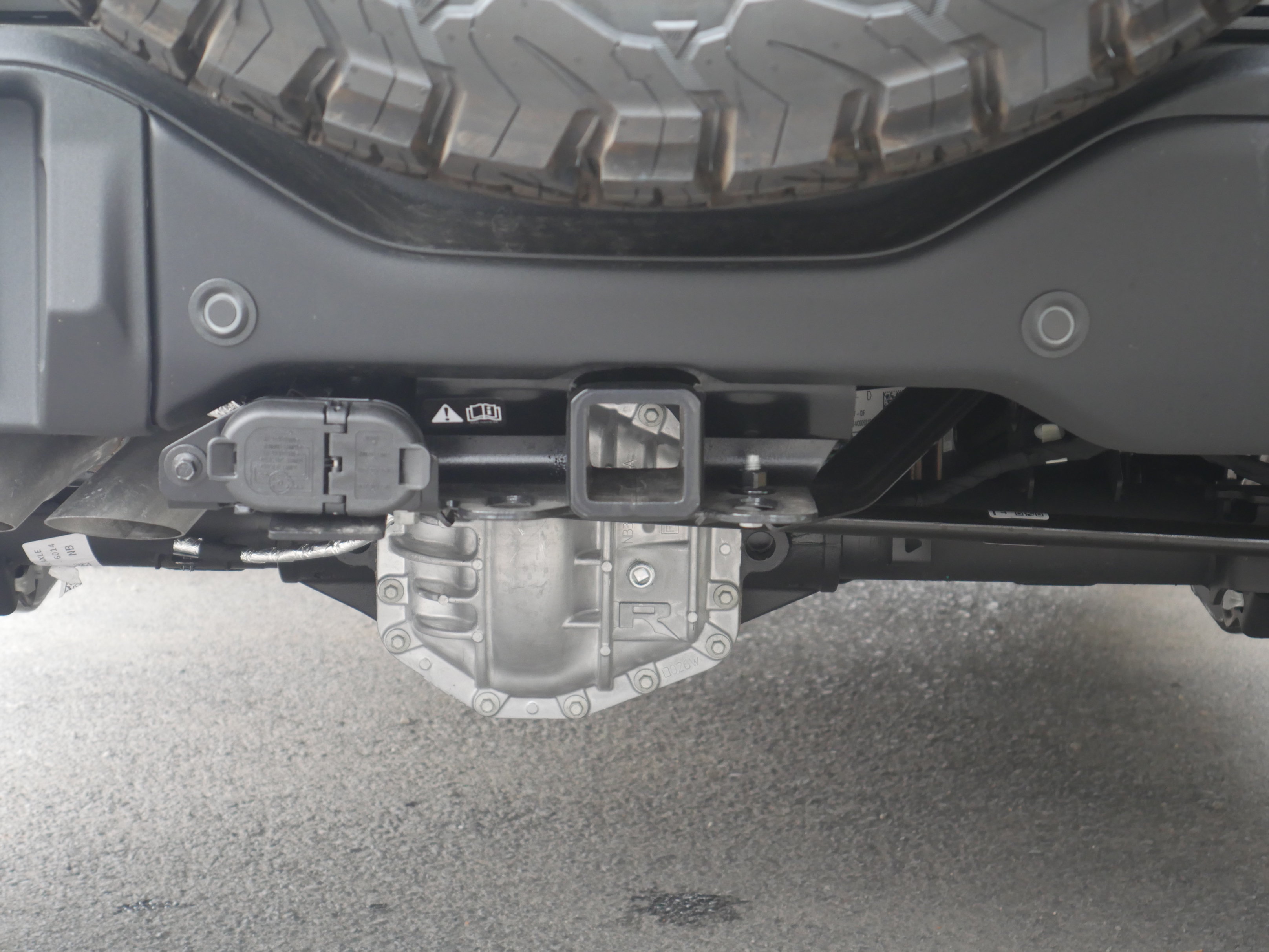 New 2026 Ford Bronco Raptor w/ Interior Carbon Fiber Pack AWD/4WD image 28