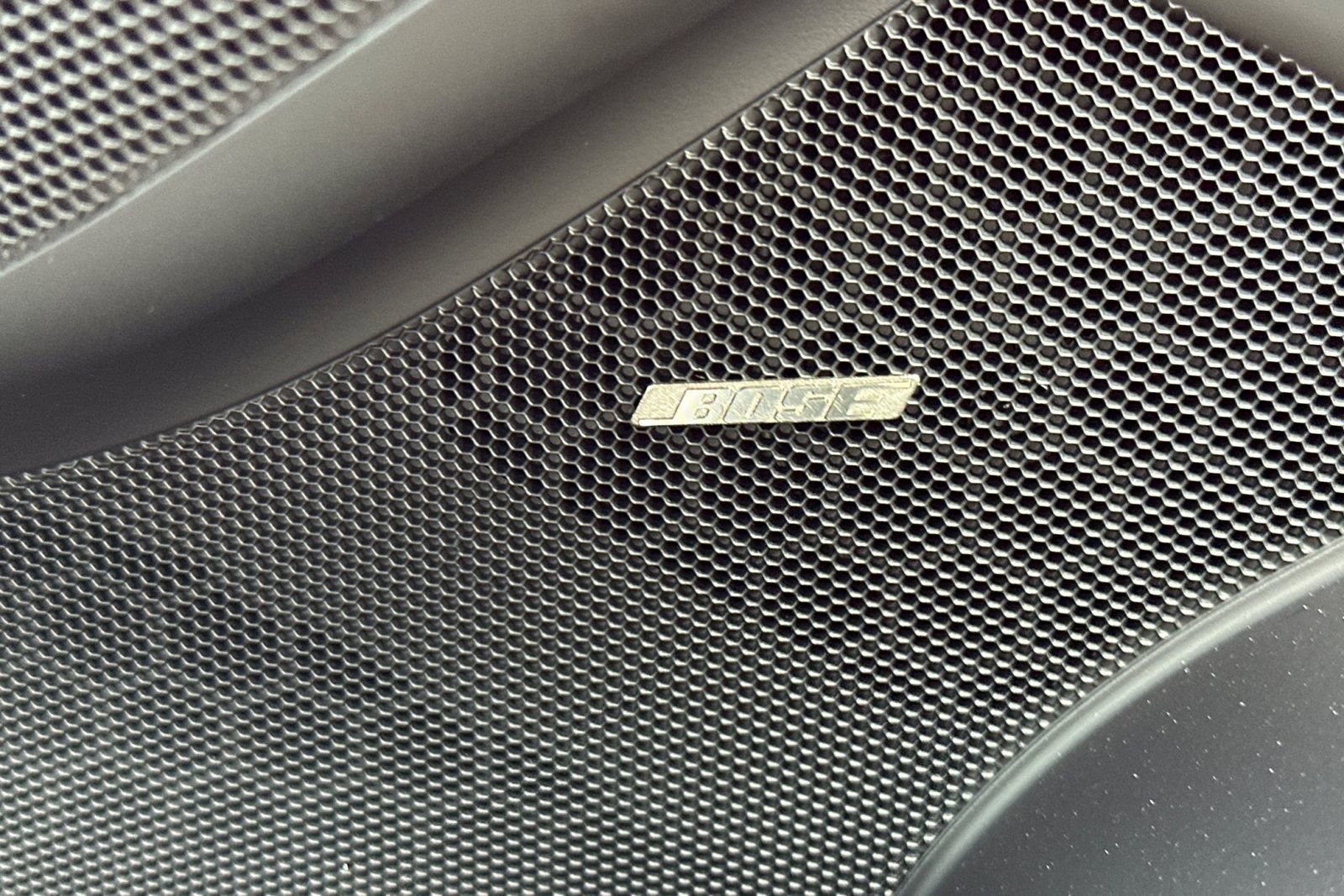 Used 2018 Porsche 911 GT2 RS image 33