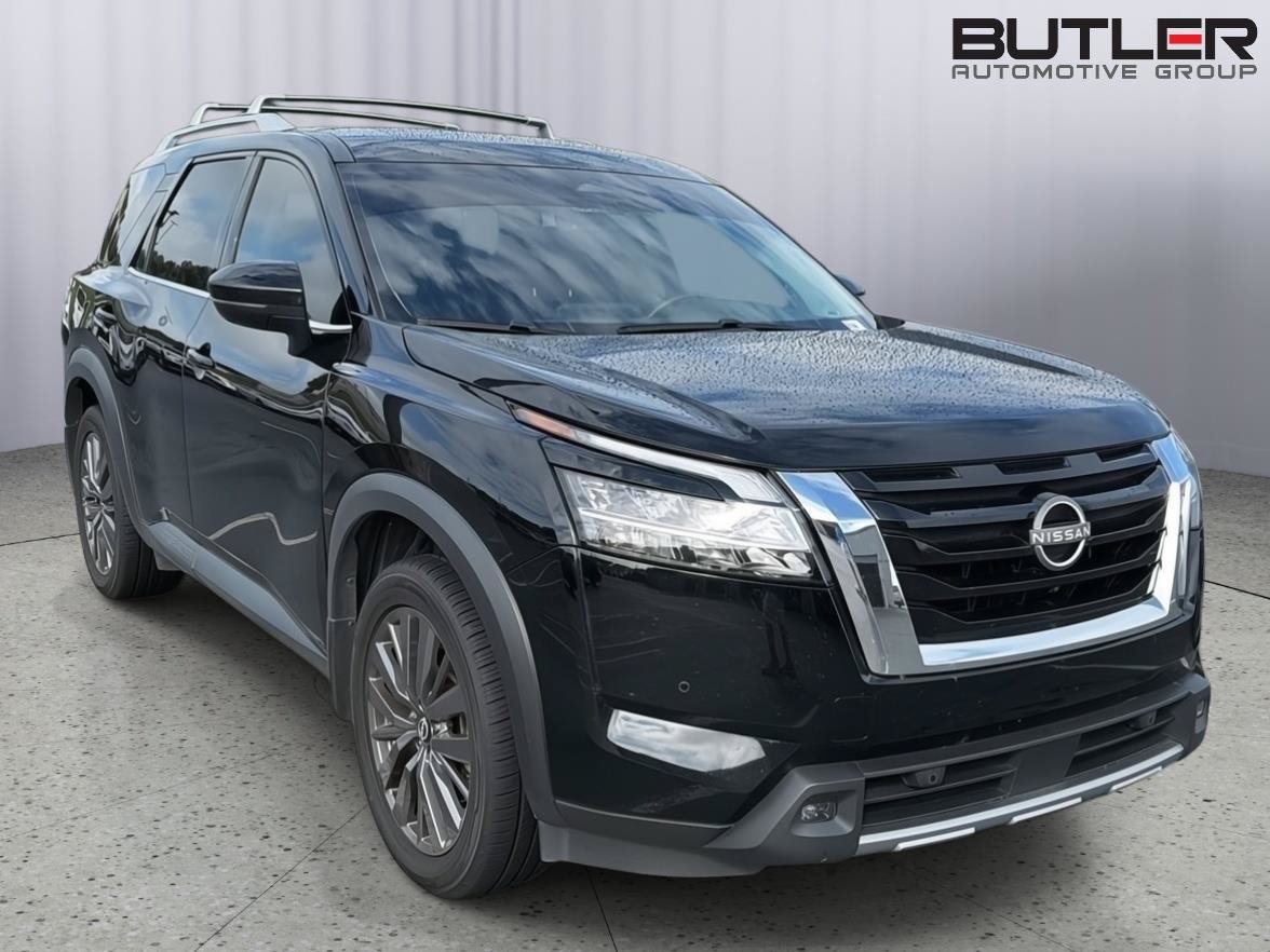 Used 2024 Nissan Pathfinder SL w/ SL Premium Package FWD image 6