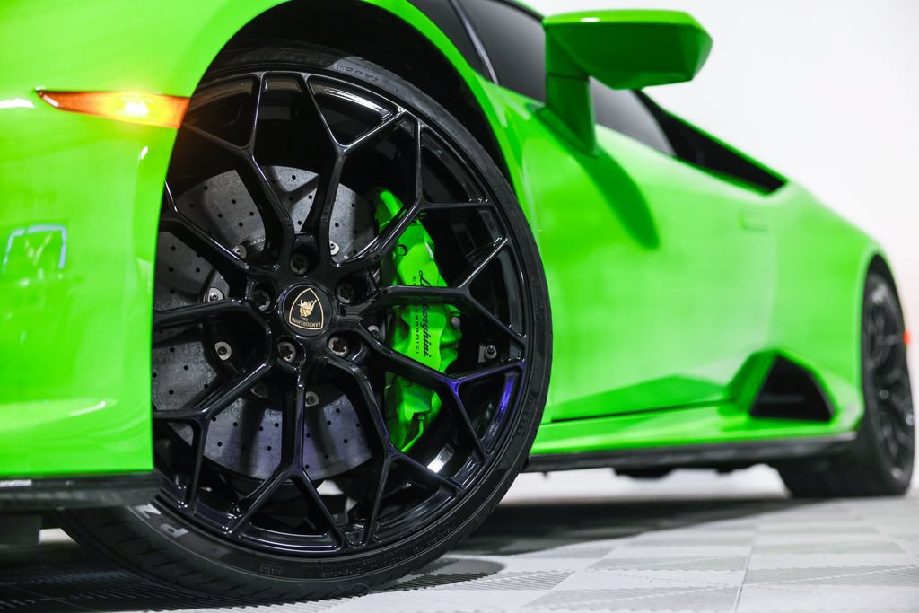 Used 2020 Lamborghini Huracan EVO AWD/4WD image 13