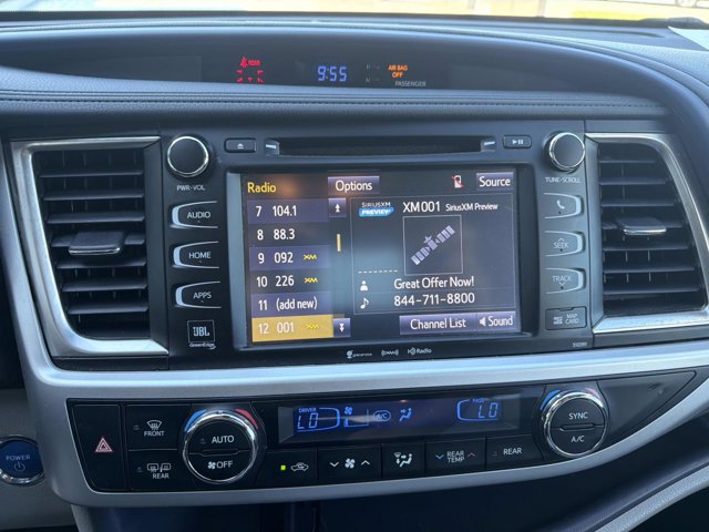 Used 2019 Toyota Highlander Limited AWD/4WD image 30