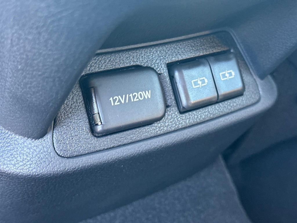 New 2025 Lexus ES 300h F Sport image 15