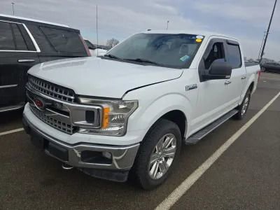 Used 2018 Ford F150 XLT w/ Equipment Group 302A Luxury image 2