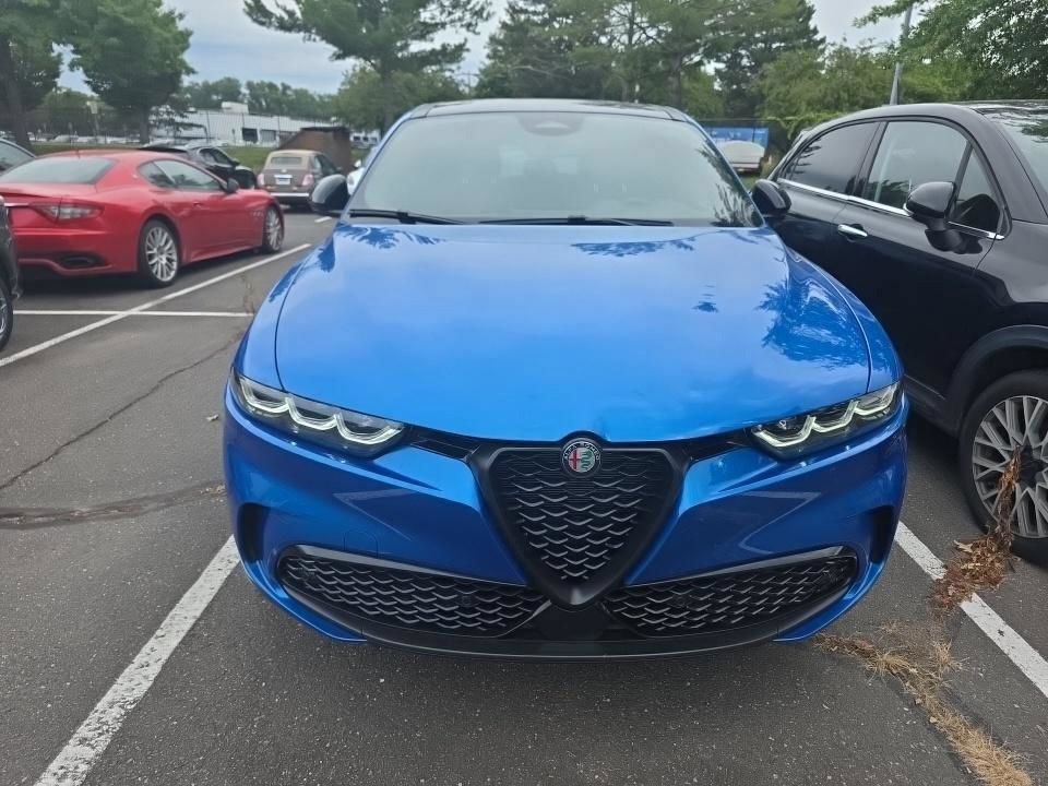 Used 2024 Alfa Romeo Tonale Veloce AWD/4WD image 1