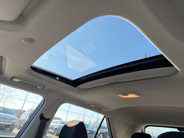 New 2026 Hyundai Venue SEL FWD image 18