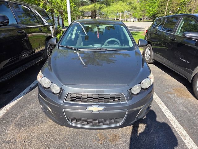 Used 2015 Chevrolet Sonic LT image 2