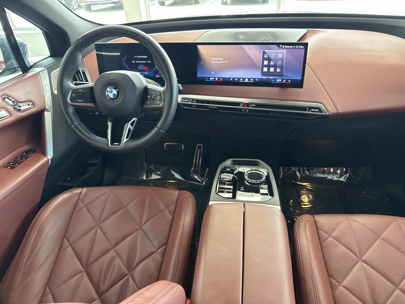 Used 2026 BMW iX xDrive45 AWD/4WD image 16