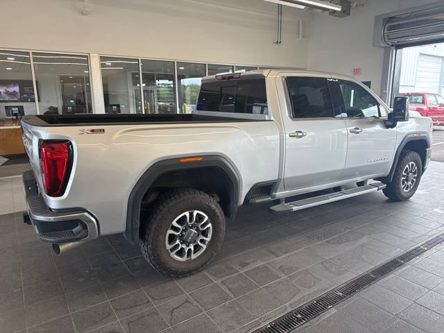 Used 2023 GMC Sierra 3500 SLT w/ SLT Convenience Package AWD/4WD image 3